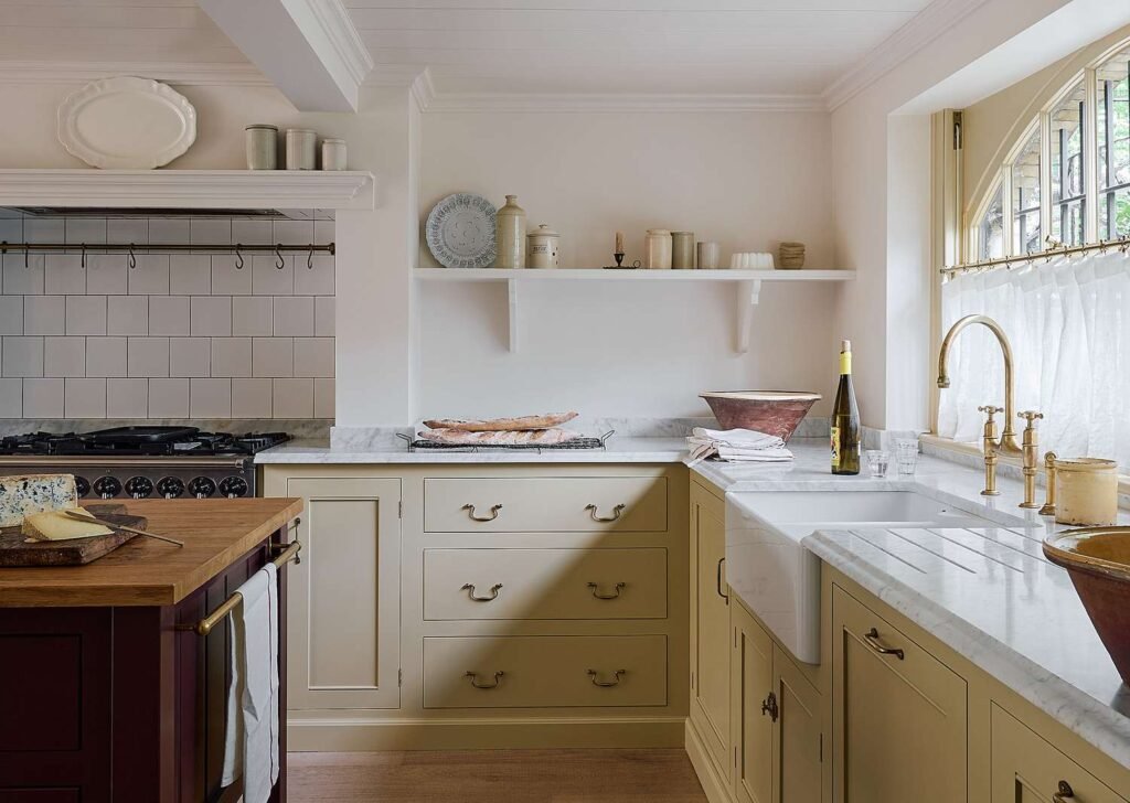 Designers’ Top 6 Kitchen Cabinet Colors for 2026 Designers' Top 6 Kitchen Cabinet Colors for 2026