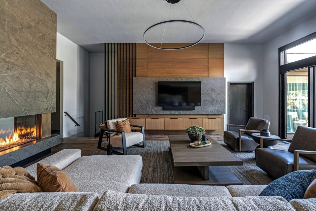 Elegant Styles and Exclusive Savings